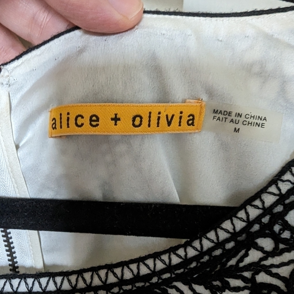 Alice + Olivia White Mini Dress with Black Lace Trim - Picture 6 of 8